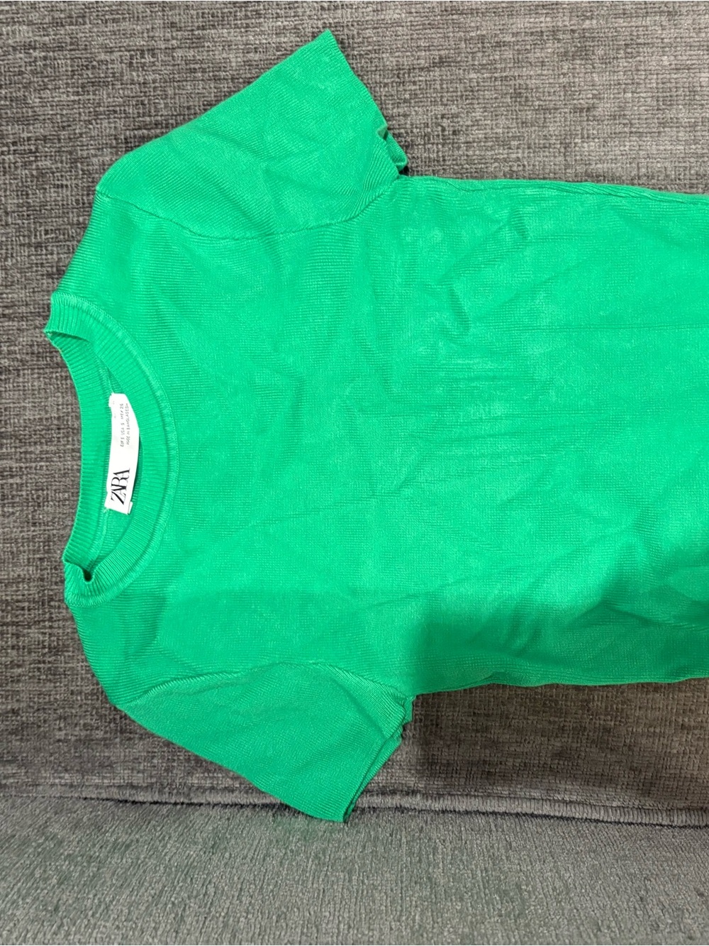 Zara Bright Emerald Green Short Sleeve Tee/sweater
